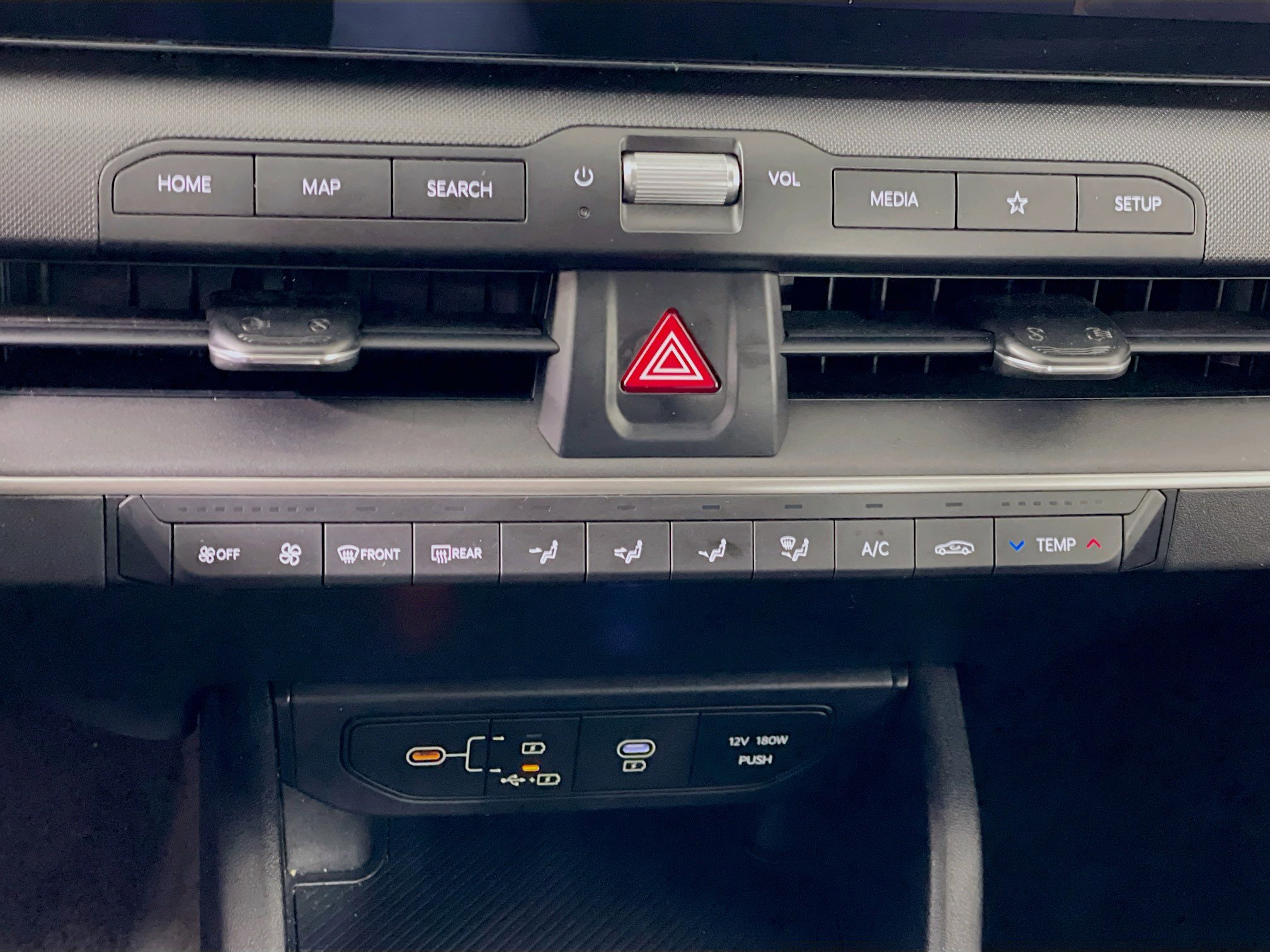 Used 2025 Kia K4 LXS image 23