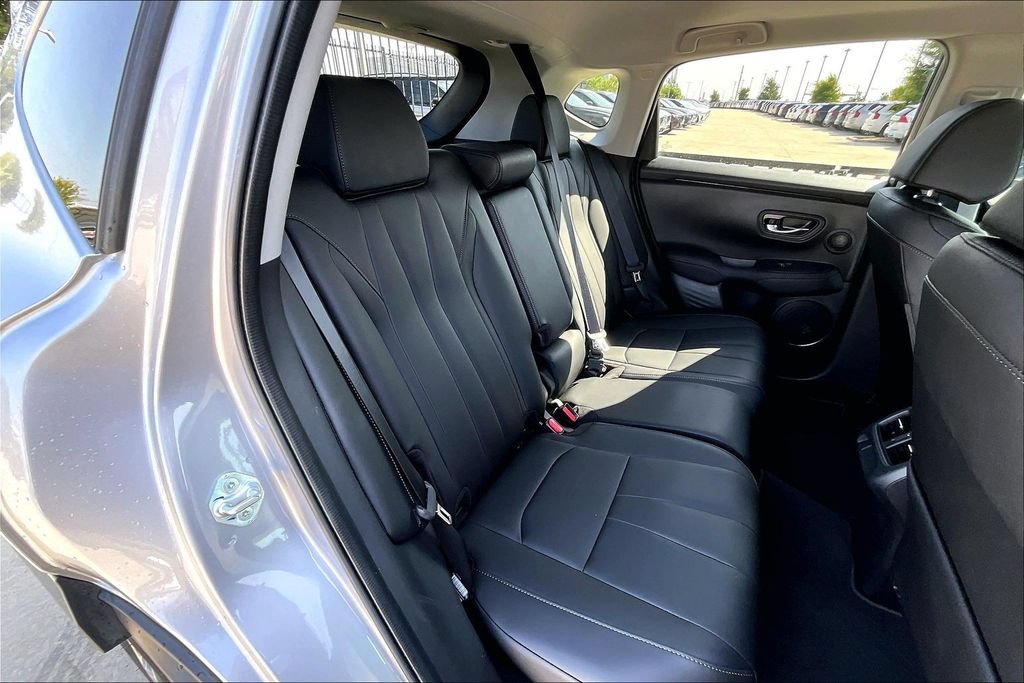 Certified 2026 Acura ADX FWD image 32