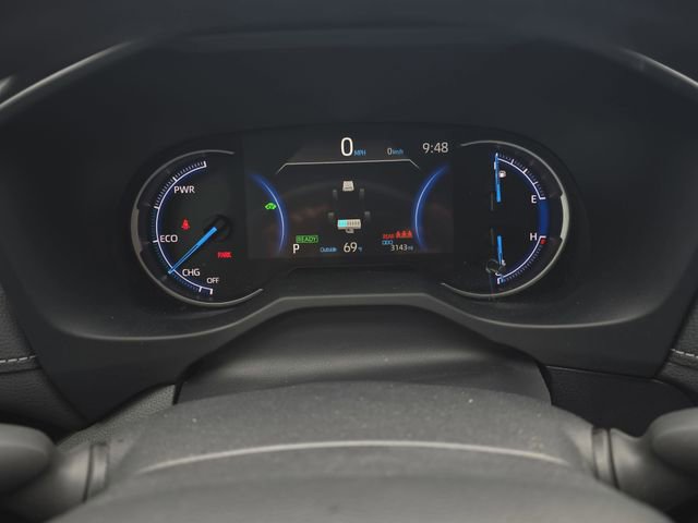 Used 2025 Toyota RAV4 LE image 18