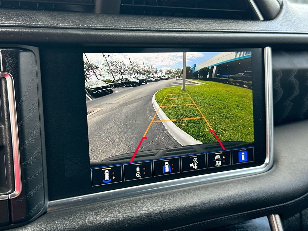 Used 2024 GMC Yukon Denali image 14