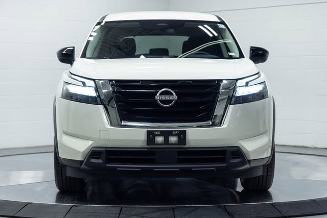 Used 2024 Nissan Pathfinder S w/ Cargo Package image 5