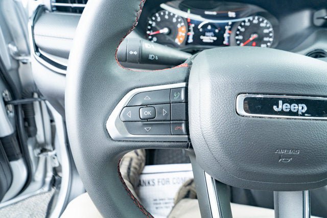Certified 2025 Jeep Compass Trailhawk AWD/4WD image 22