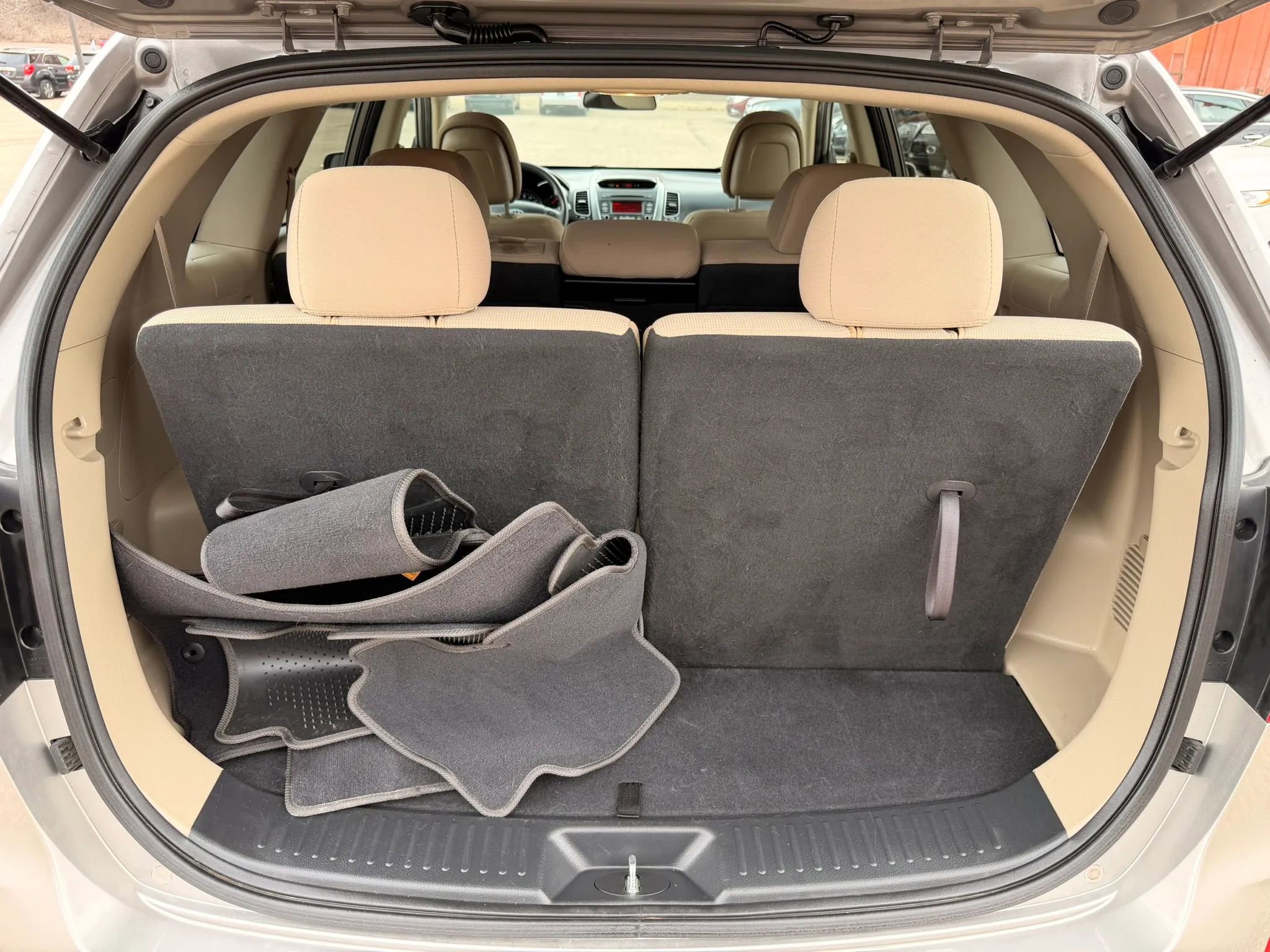 Used 2015 Kia Sorento LX image 16