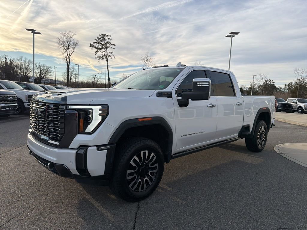 Used 2024 GMC Sierra 3500 Denali Ultimate image 8