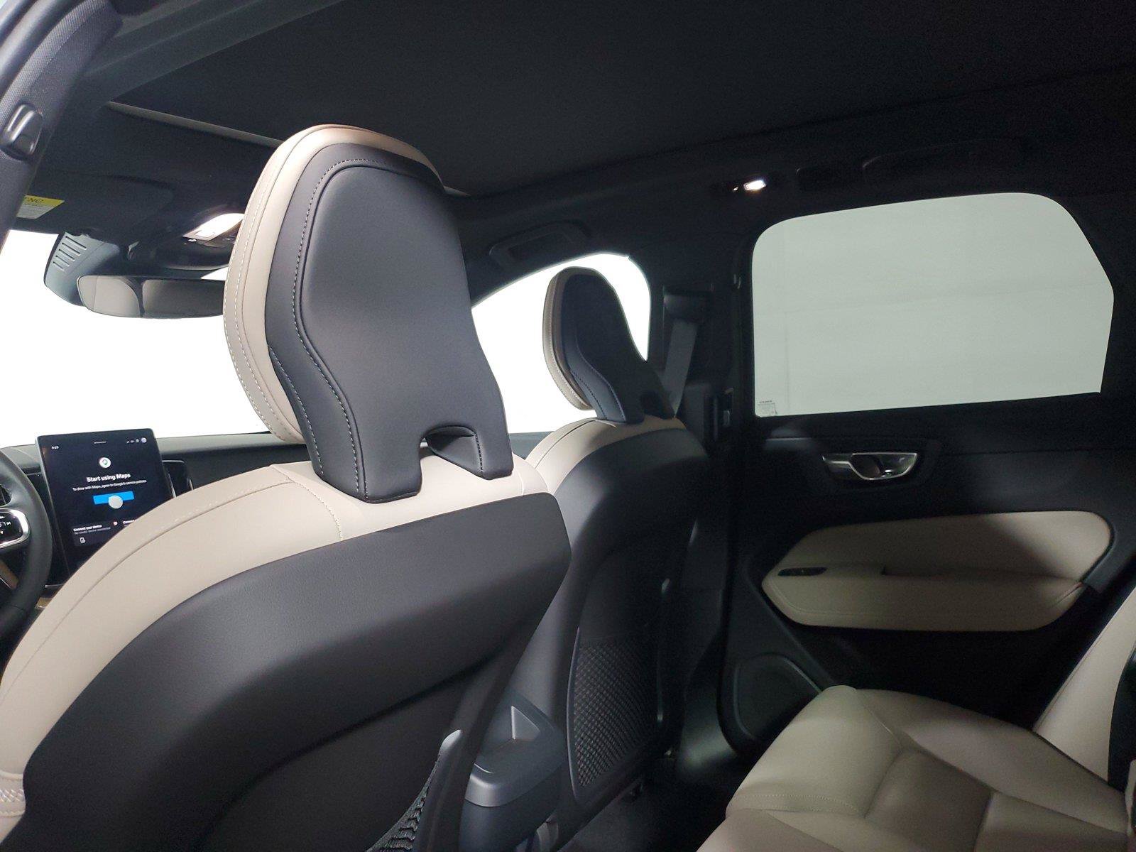 New 2027 Volvo XC60 B5 Plus AWD/4WD image 14