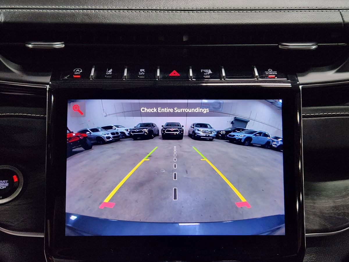 Used 2022 Jeep Grand Cherokee L Overland w/ Luxury Tech Group IV AWD/4WD image 40