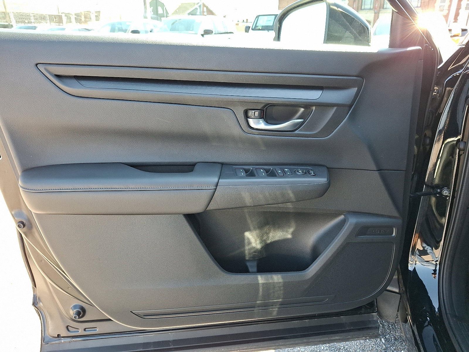Used 2025 Honda CR-V LX image 13