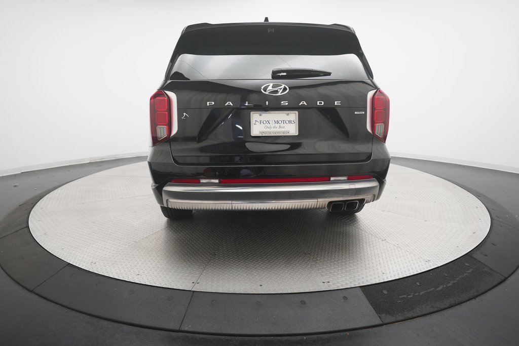 Used 2023 Hyundai Palisade Calligraphy w/ Winter Package image 27