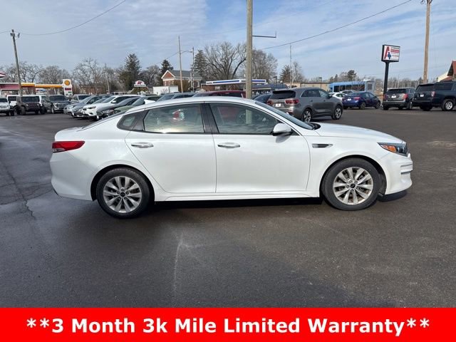 Used 2017 Kia Optima EX image 2