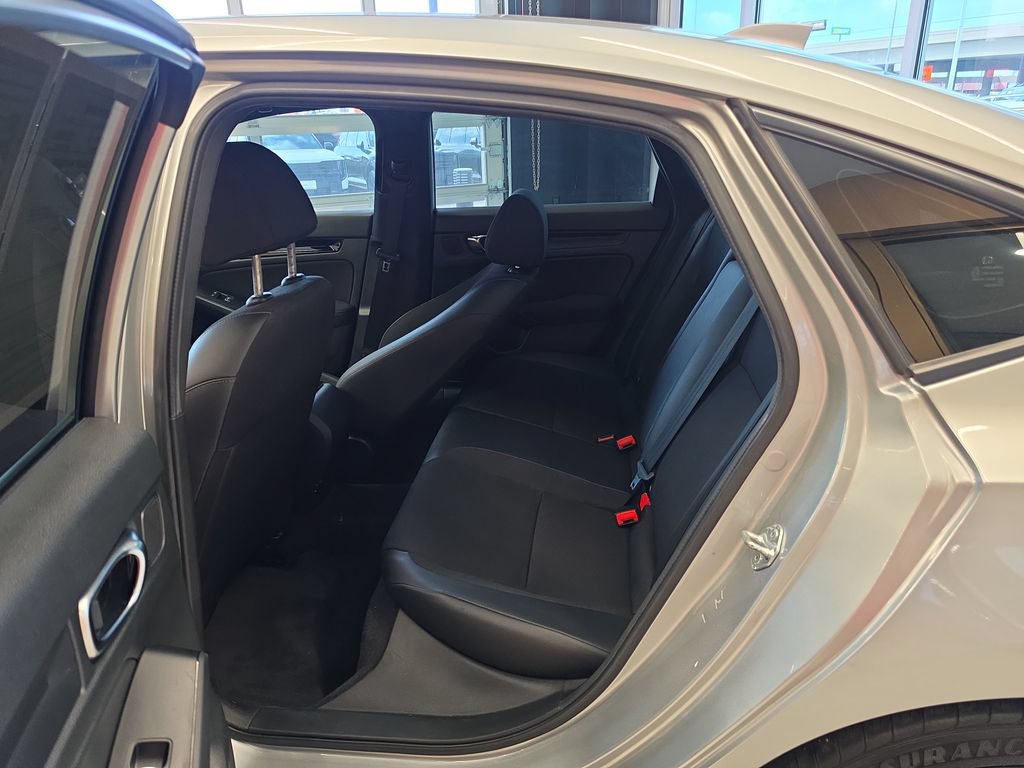 Used 2025 Honda Civic FWD Hybrid Sedan image 31