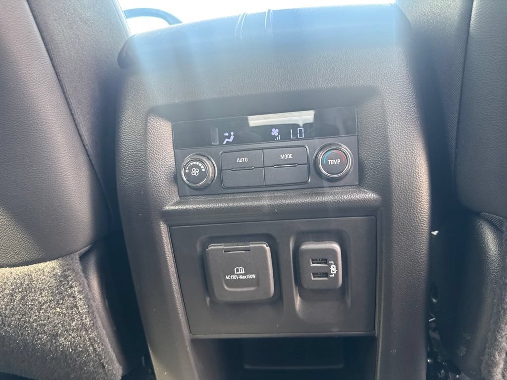 Used 2023 Chevrolet Traverse RS w/ LPO, Floor Liner Package FWD image 23