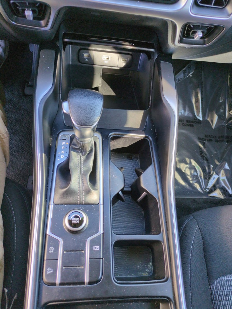 Used 2022 Kia Sorento LX FWD image 24