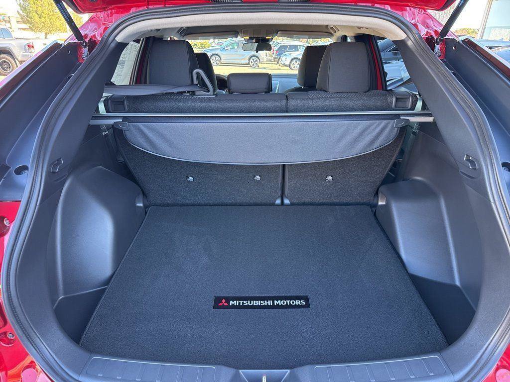 New 2026 Mitsubishi Eclipse Cross LE AWD/4WD image 28
