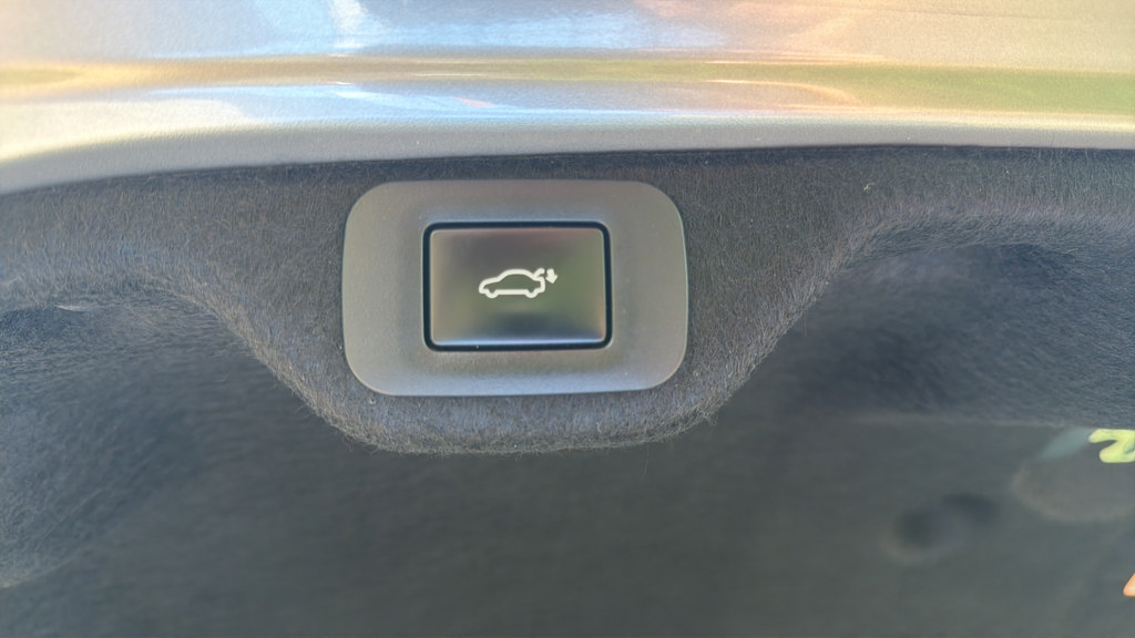 Used 2024 Lexus ES 300h w/ Premium Package FWD image 22