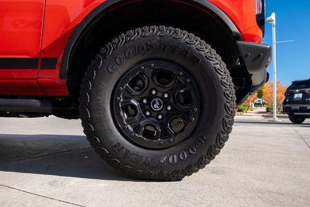 Used 2021 Ford Bronco Wildtrak image 12