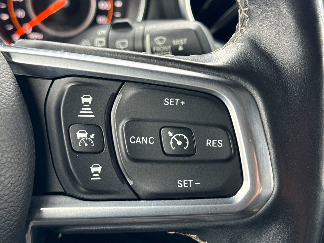 Used 2019 Jeep Wrangler Unlimited Sahara w/ Dual Top Group image 25