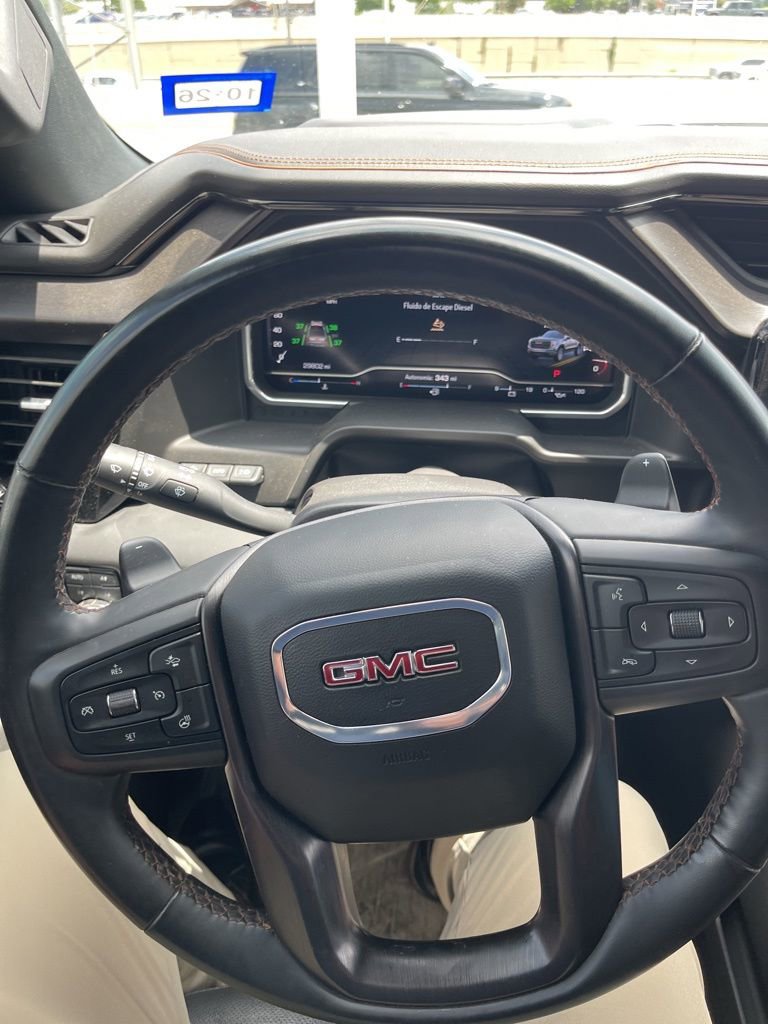 Used 2024 GMC Sierra 1500 AT4 w/ Technology Package AWD/4WD image 5