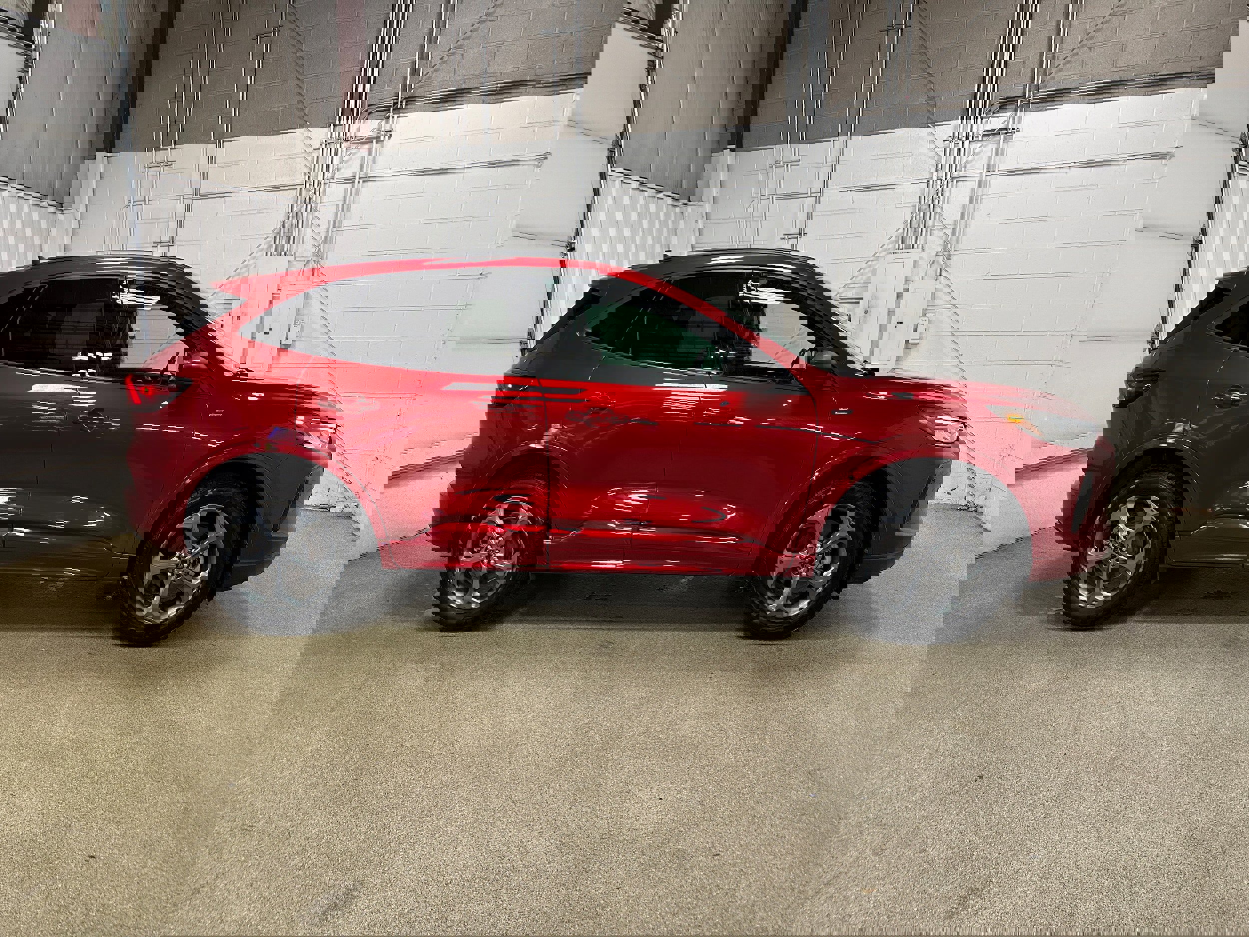 Certified 2024 Ford Escape ST-Line image 5