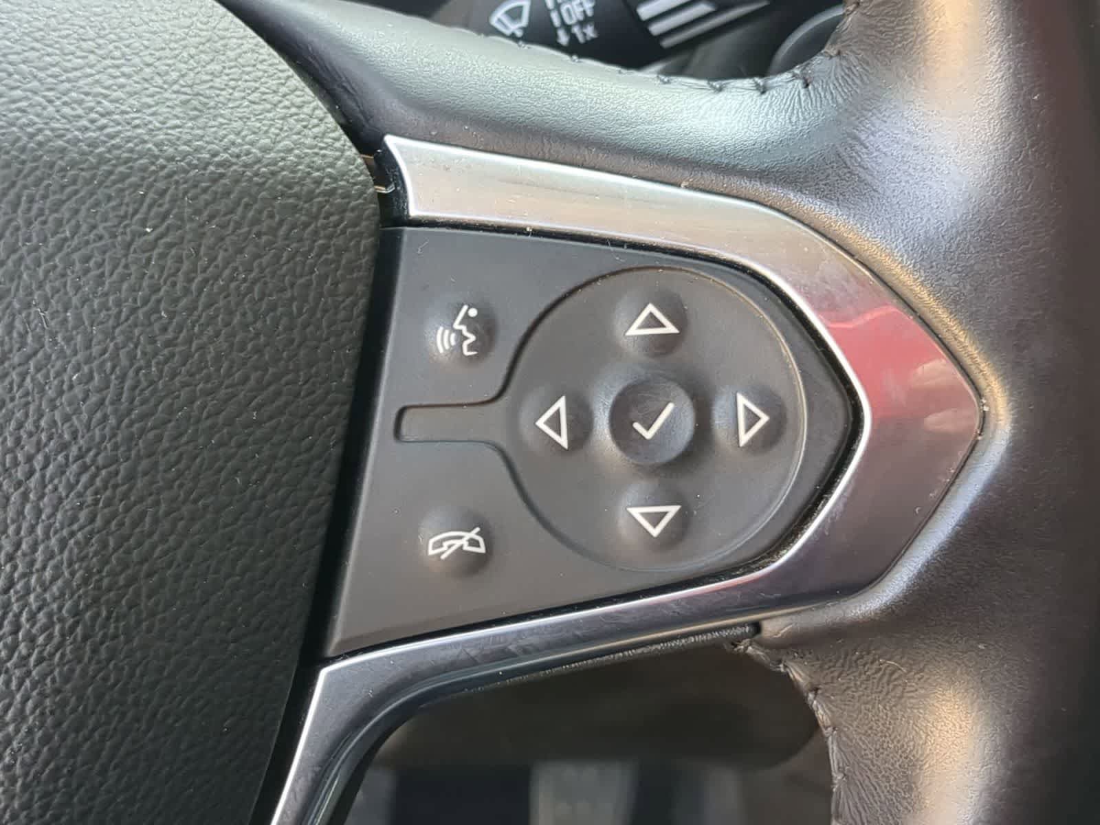 Used 2018 Chevrolet Traverse LT w/ LPO, Floor Liner Package AWD/4WD image 24