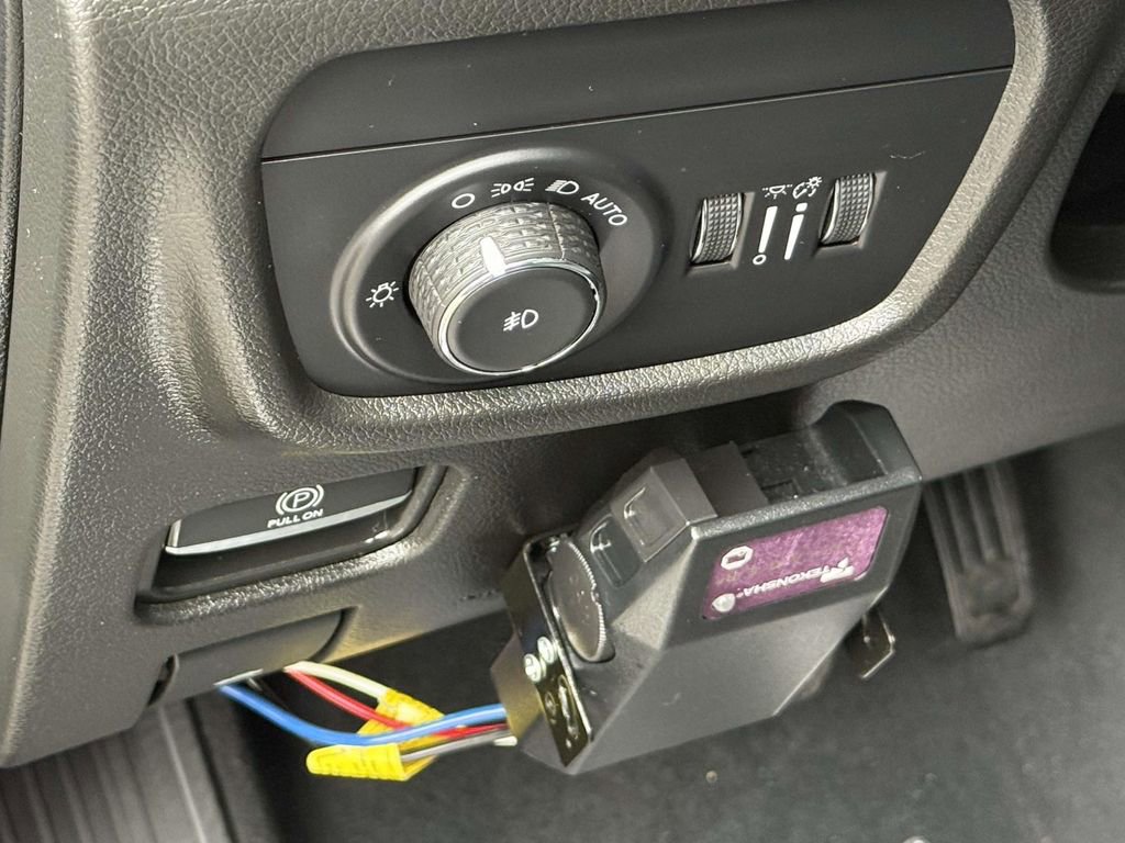 Used 2023 Jeep Grand Cherokee L Overland w/ Luxury Tech Group IV image 26