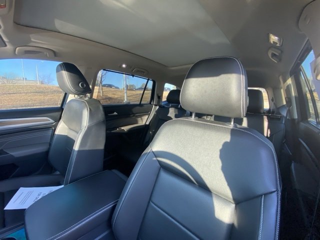 Certified 2023 Volkswagen Atlas SEL image 5
