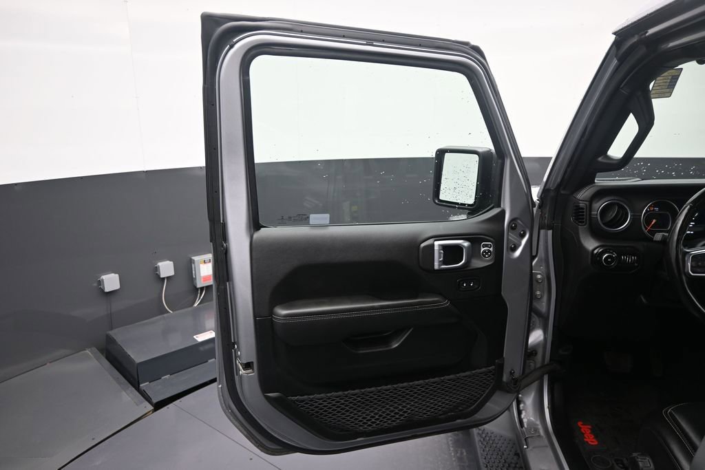 Used 2021 Jeep Wrangler Unlimited Sahara w/ Uconnect 4C Nav & Sound Group AWD/4WD image 11