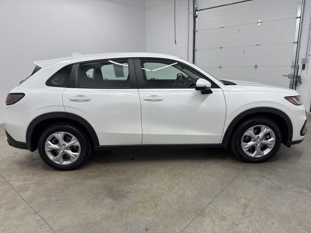 Certified 2024 Honda HR-V LX image 4