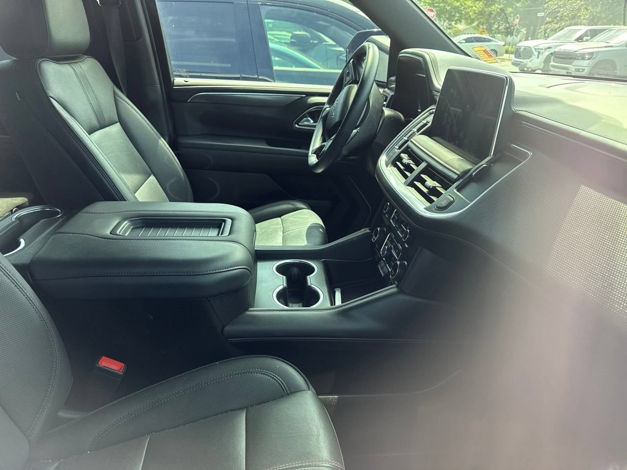Used 2024 Chevrolet Tahoe RST w/ Luxury Package AWD/4WD image 10
