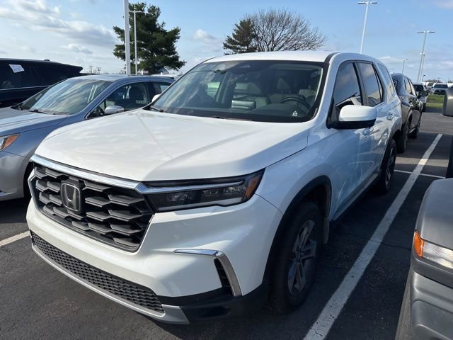 Used 2023 Honda Pilot EX-L image 3