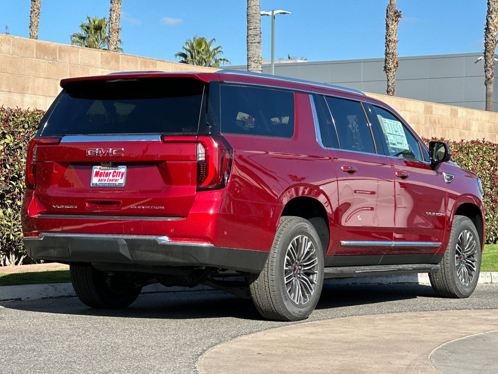 New 2026 GMC Yukon XL Elevation w/ Elevation Premium Package AWD/4WD image 4