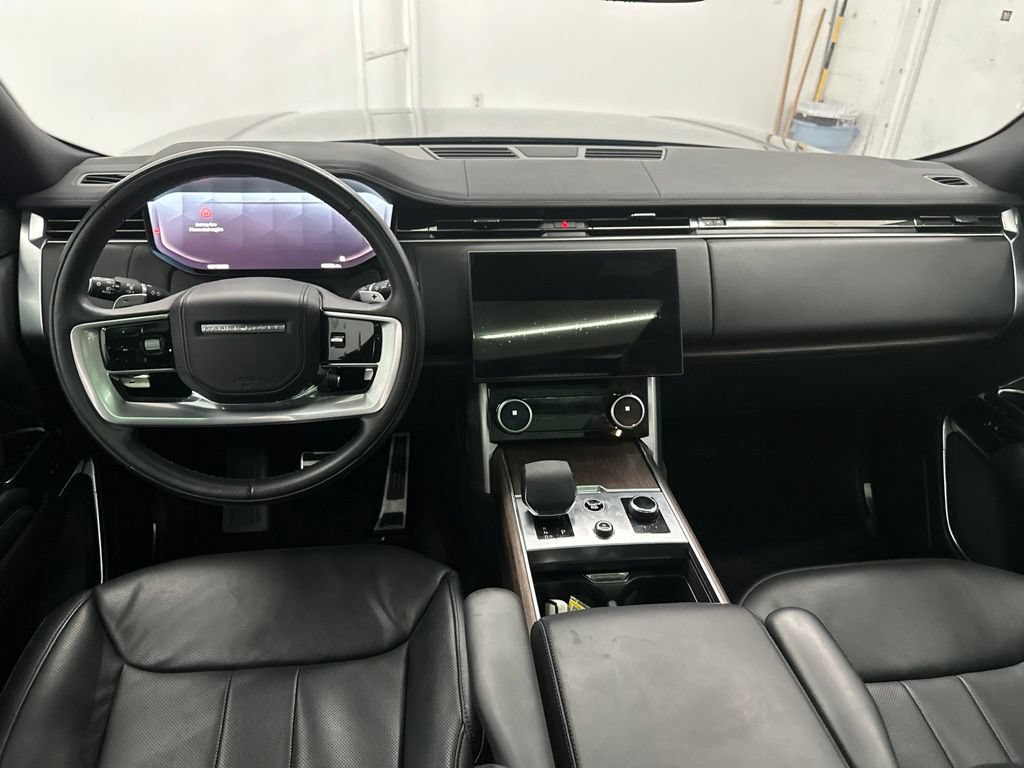 Used 2023 Land Rover Range Rover Long Wheelbase SE AWD/4WD image 22