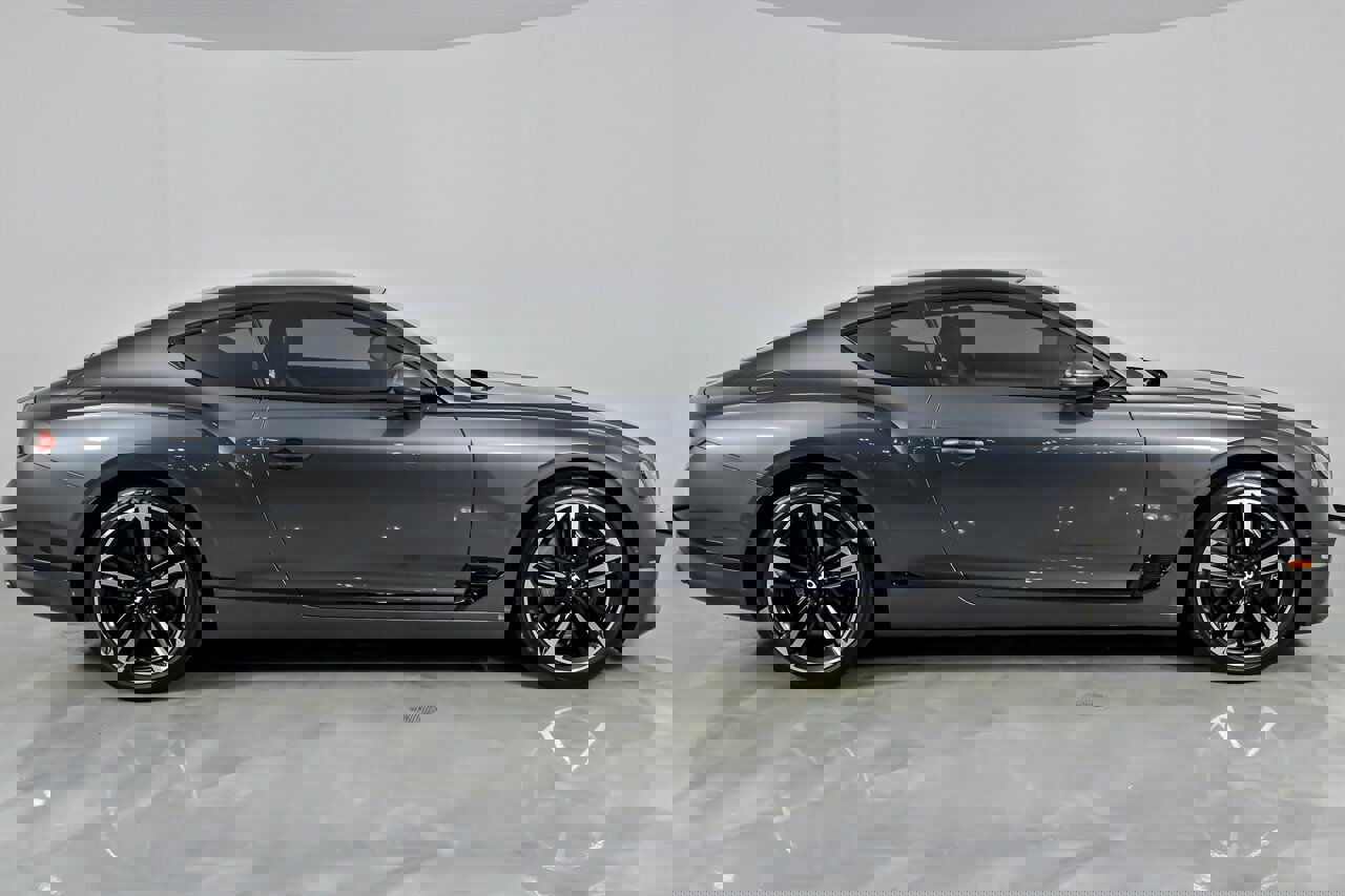 Used 2021 Bentley Continental GT image 14