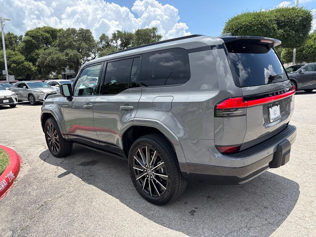 Certified 2026 Lexus GX 550 w/ Cold Area Package AWD/4WD image 3