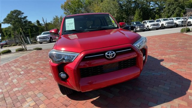 Used 2020 Toyota 4Runner SR5 image 4