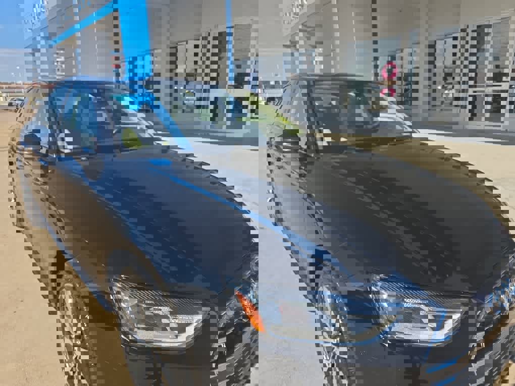 Used 2020 Audi A4 2.0T Premium w/ Convenience Package image 3