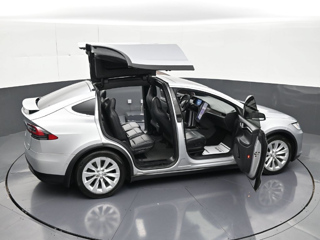 Used 2018 Tesla Model X 100D AWD/4WD image 35