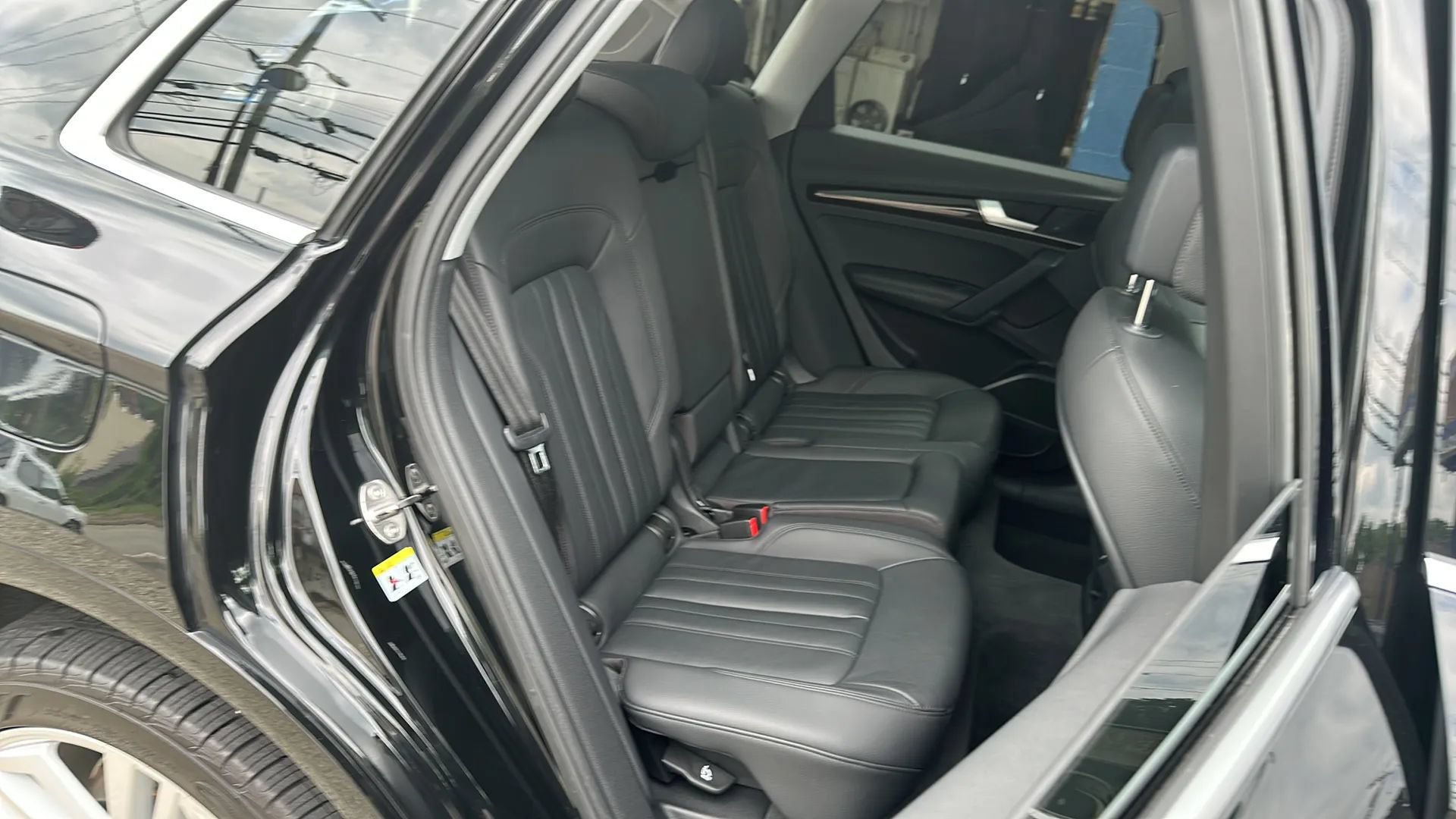 Used 2019 Audi Q5 2.0T Premium Plus w/ Premium Plus Package AWD/4WD image 14