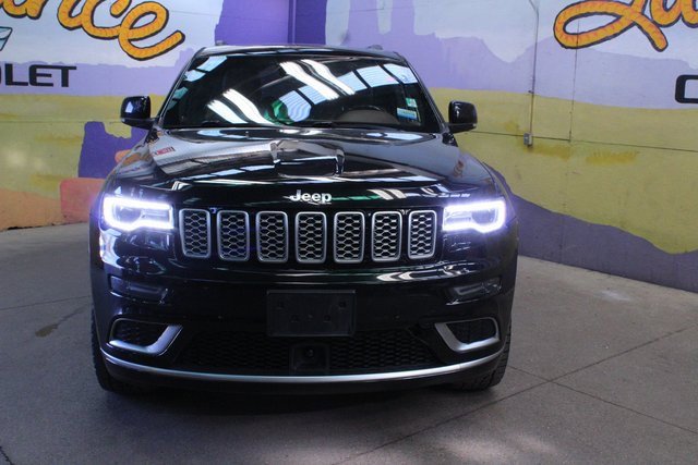 Used 2019 Jeep Grand Cherokee Summit image 3