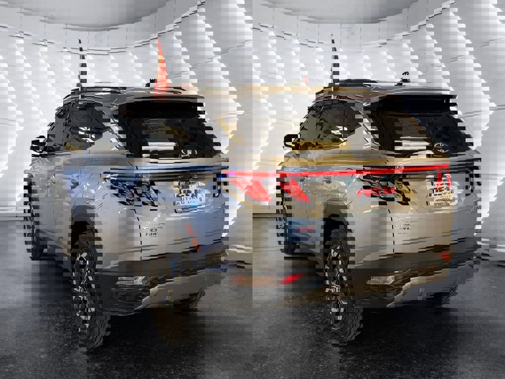 Used 2023 Hyundai Tucson Limited AWD/4WD image 6