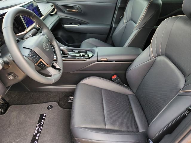 Used 2025 Toyota Crown Platinum AWD/4WD image 11