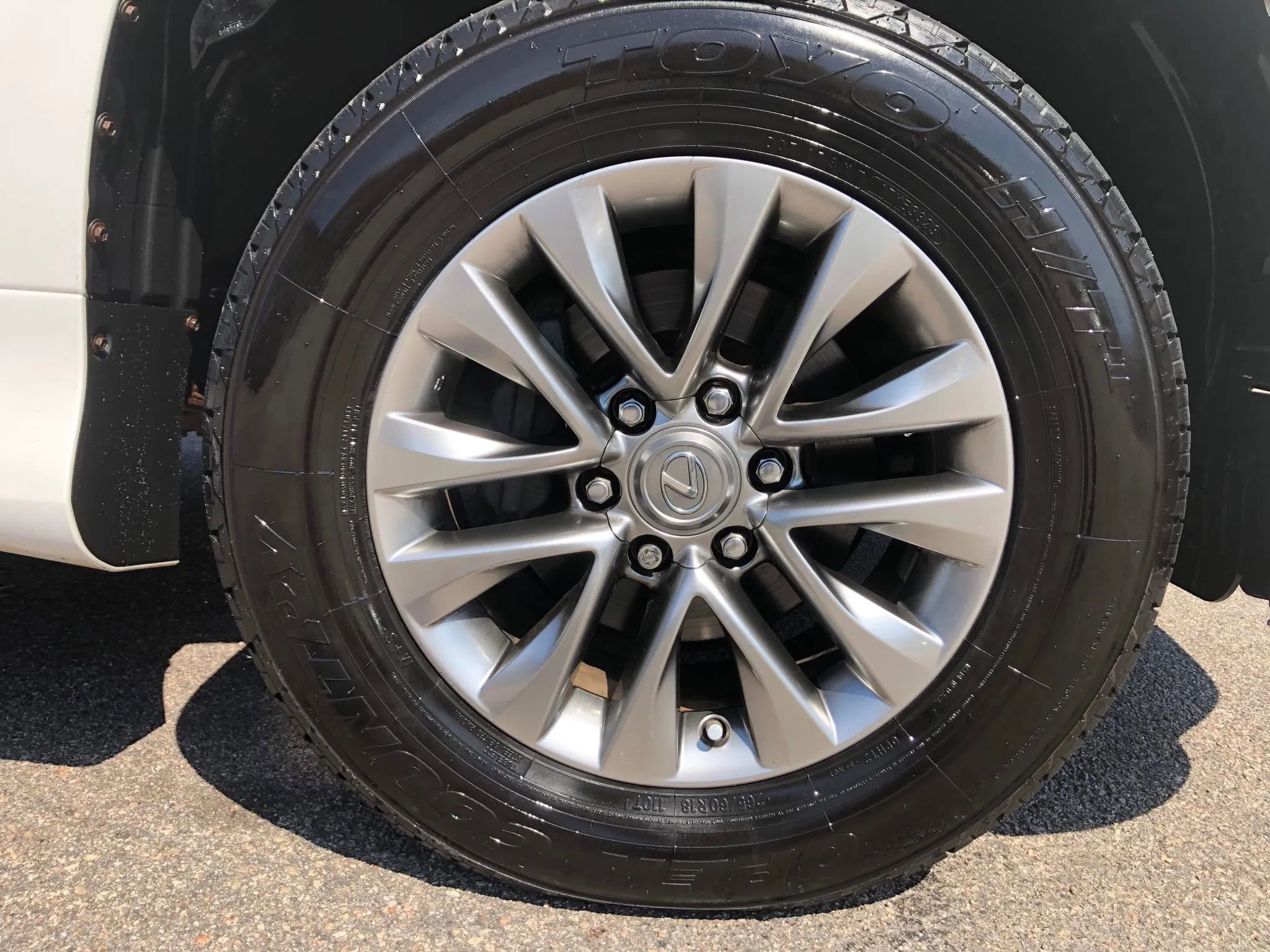 Used 2016 Lexus GX 460 Luxury w/ Preferred Accessory Package image 11