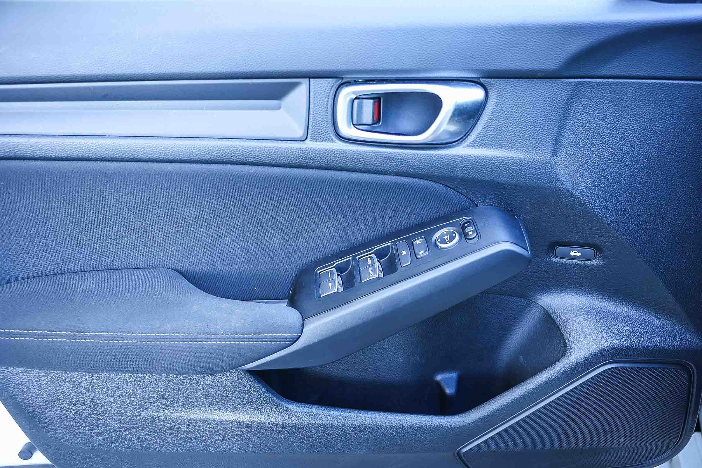 Used 2025 Honda Civic Sport image 26