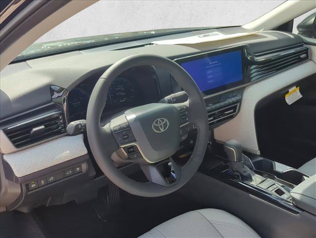 Used 2026 Toyota Camry XLE FWD image 11