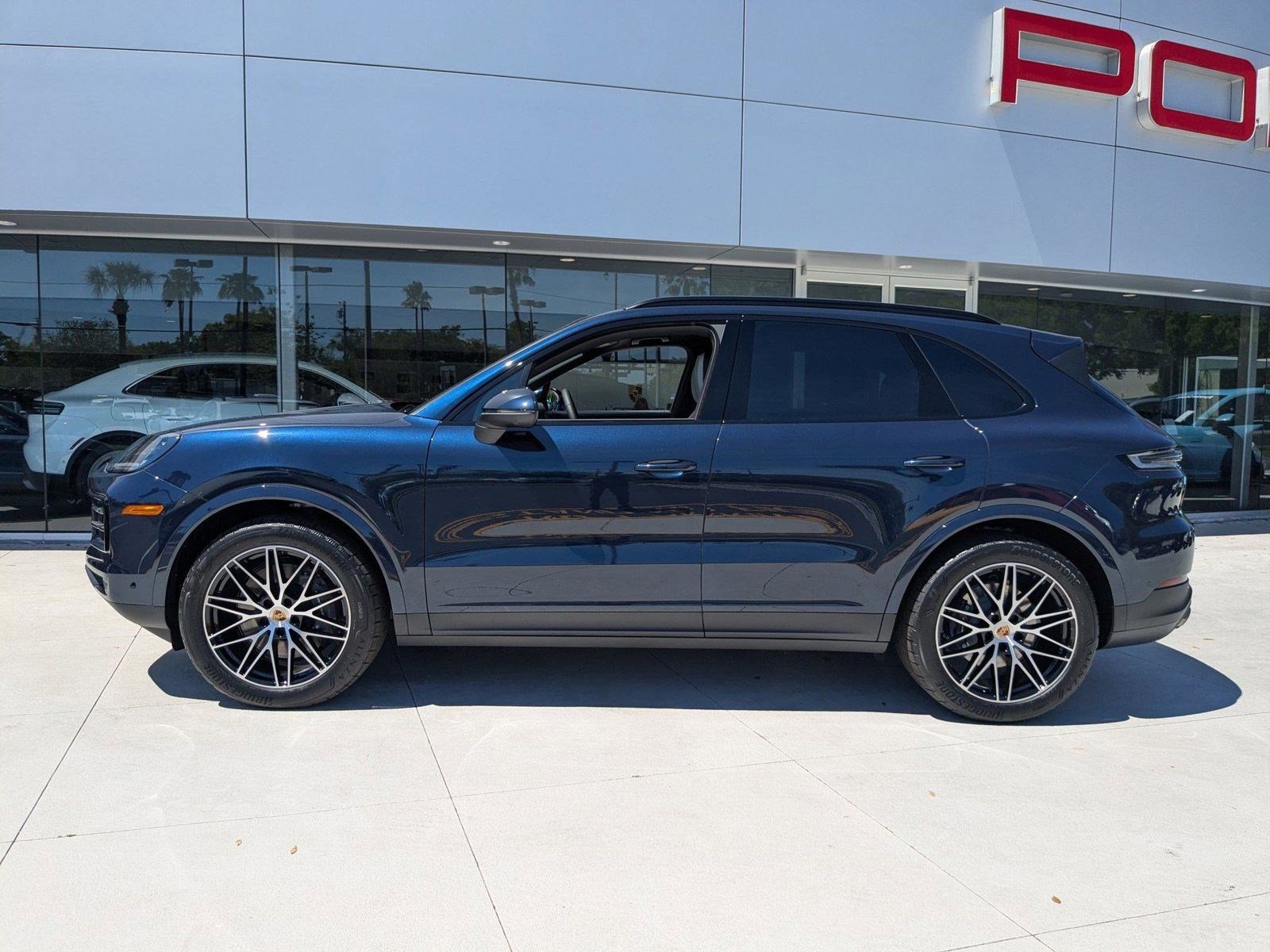 Certified 2025 Porsche Cayenne image 2