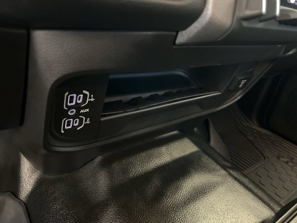 Used 2025 RAM 3500 Tradesman w/ Chrome Appearance Group AWD/4WD image 53