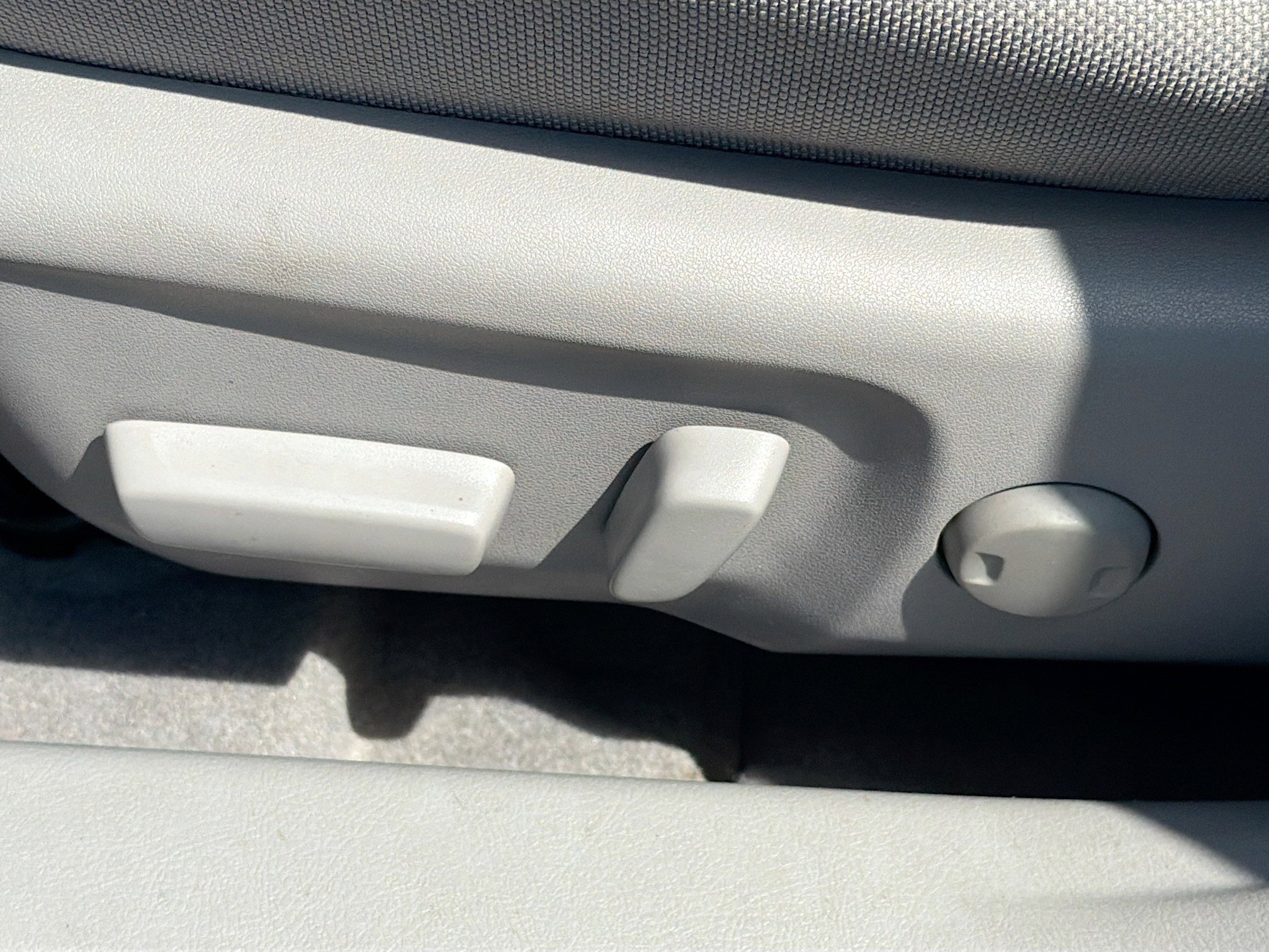 Used 2015 Toyota Camry LE image 24