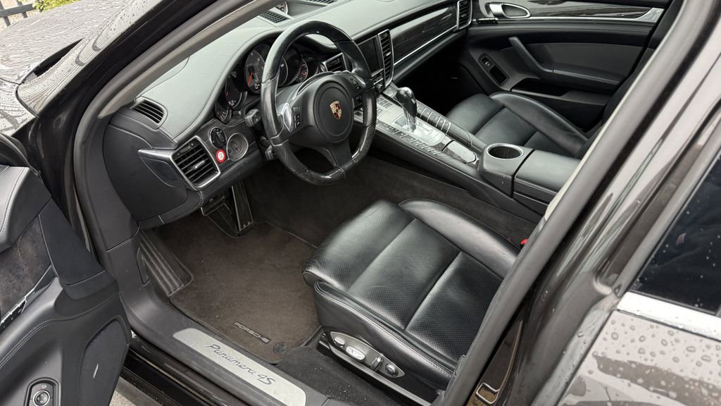 Used 2012 Porsche Panamera S RWD image 3