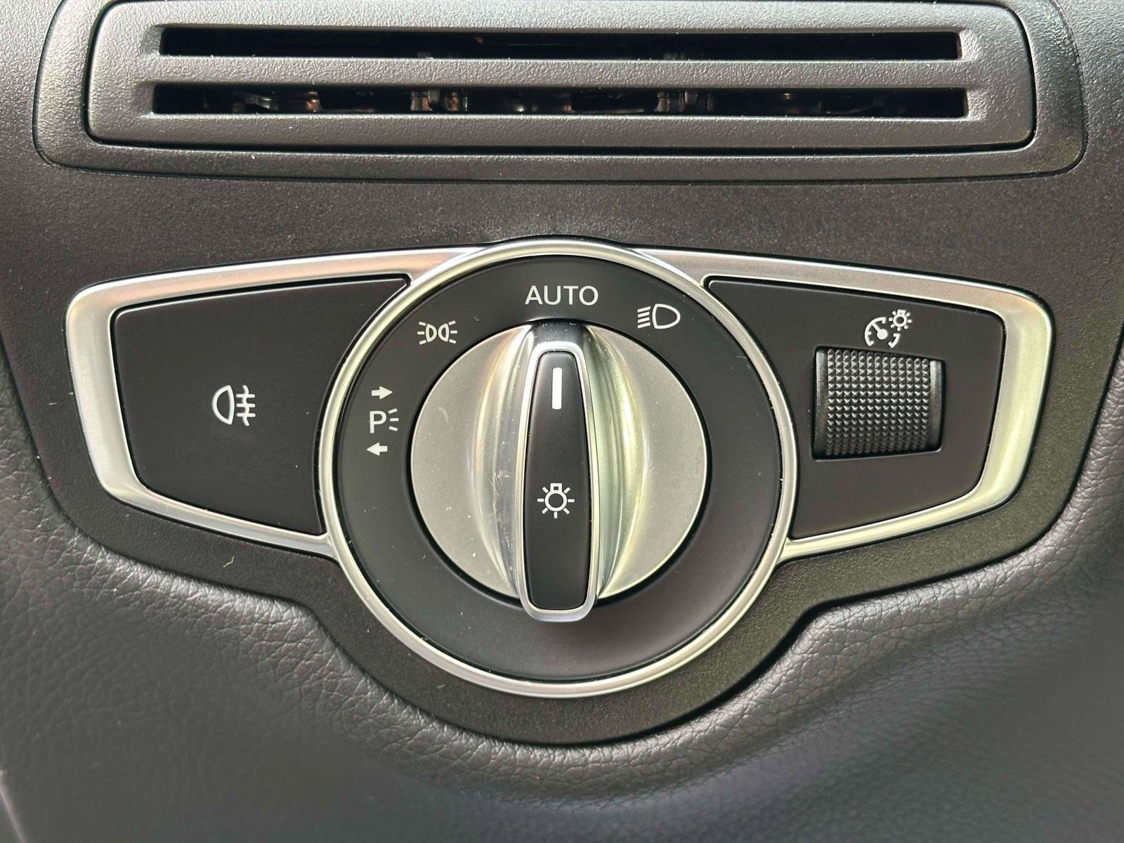 Certified 2022 Mercedes-Benz GLC 300 4MATIC image 17