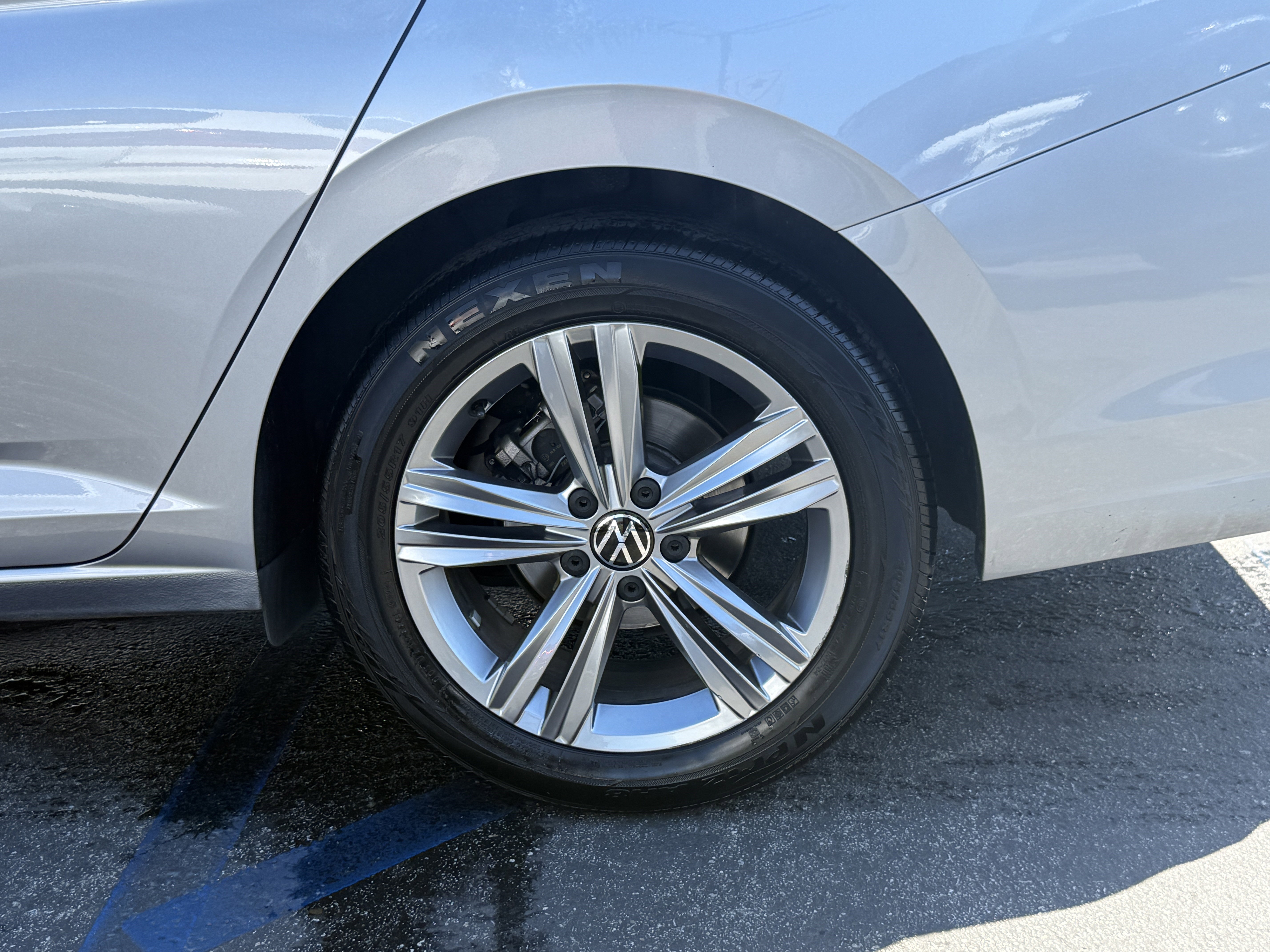 Used 2022 Volkswagen Jetta SE image 11