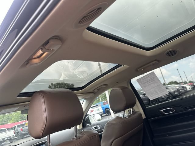 Used 2018 Lincoln MKT AWD w/ Driver Technology Package image 18